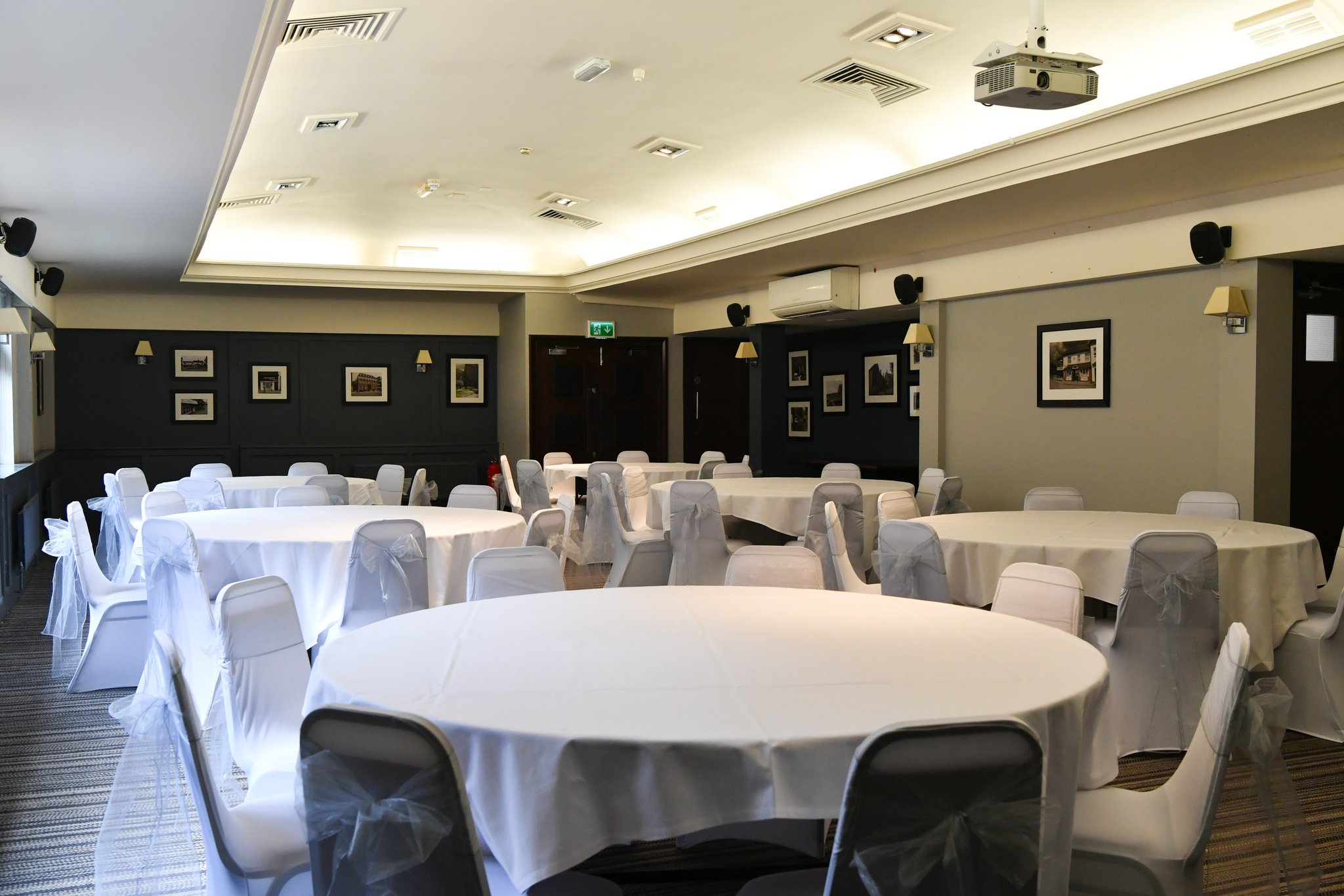 6193_DB_C_B_GreswoldeArms_Knowle_Pub_2023_65_S