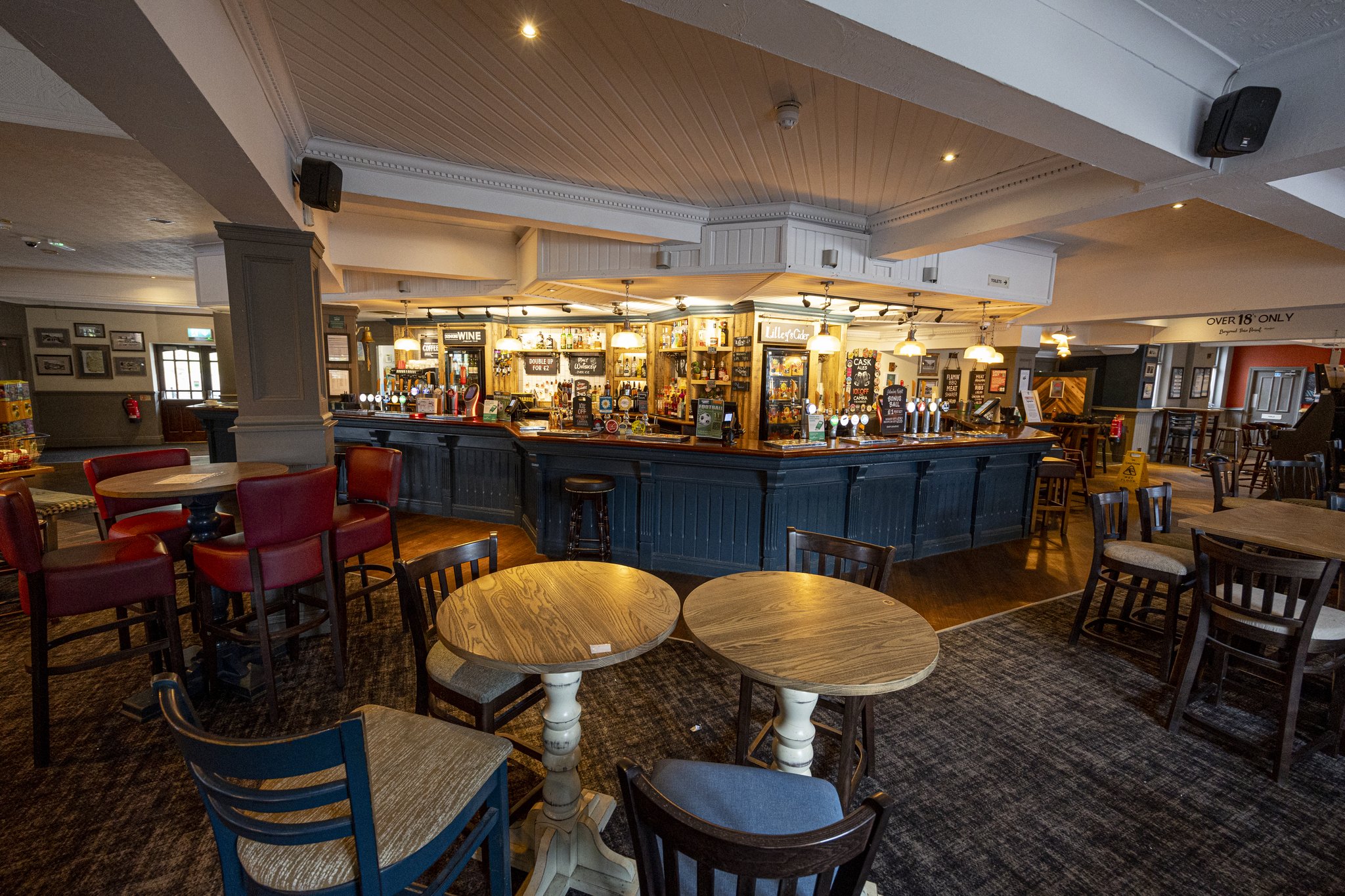 6832_DB_FG_OldGreyMare_Hull_Venue_Interior_2024_020_S