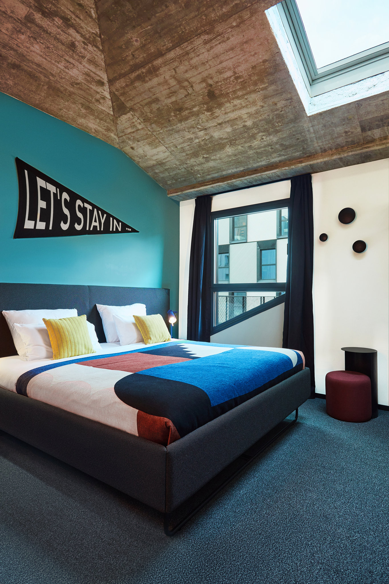 Standard_King_Madrid_S