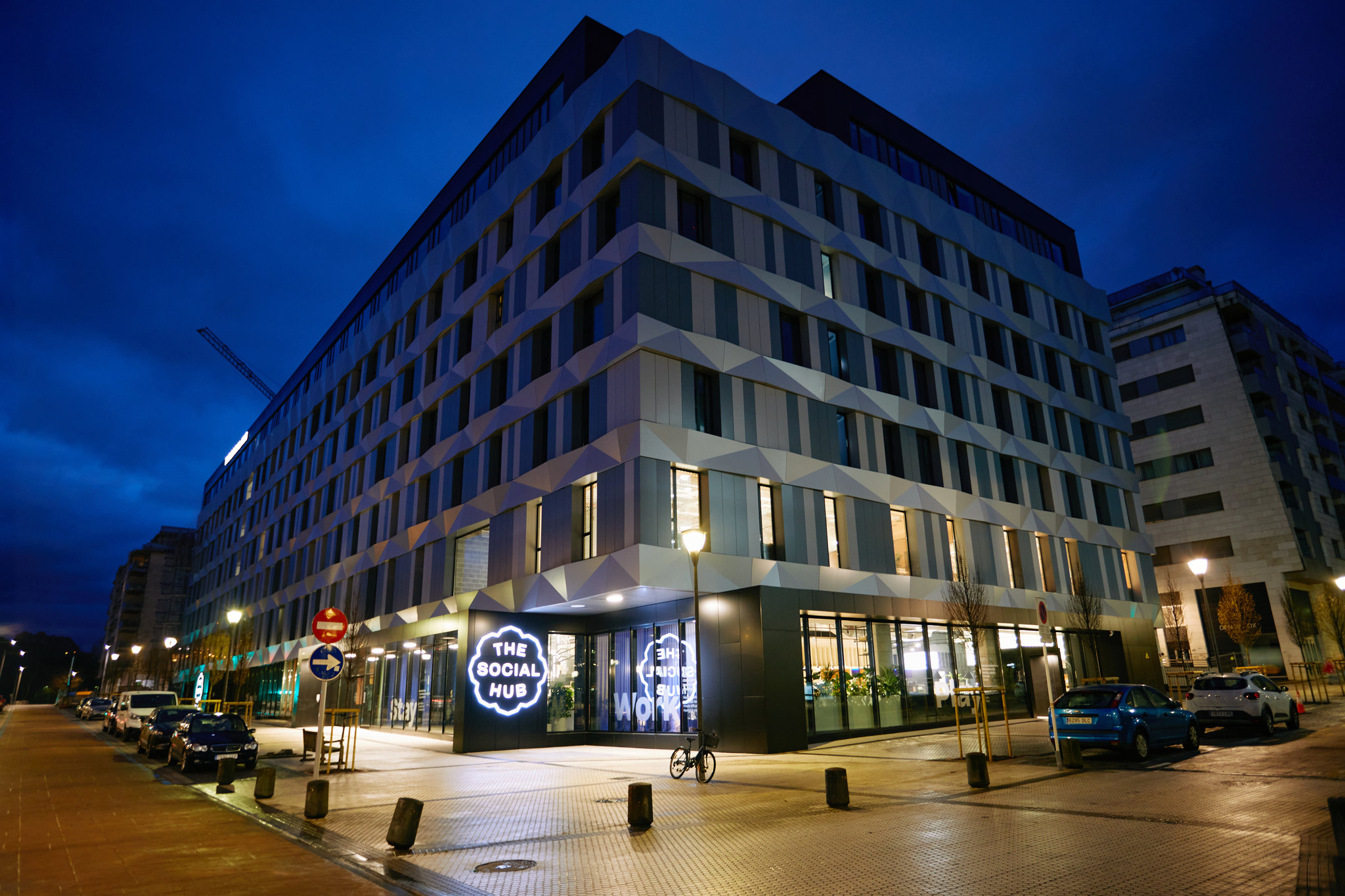 San_Sebastian_Facade_night_S