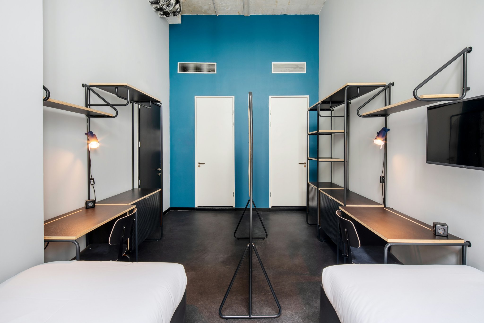 jVqbKop10eE5FVVEBQg_Executive_Twin_2_S