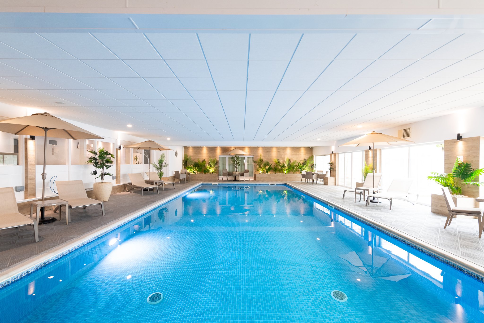 8gefEA2W4UCeU57OJaECMQ_indoor_swimming_pool_(2)_S