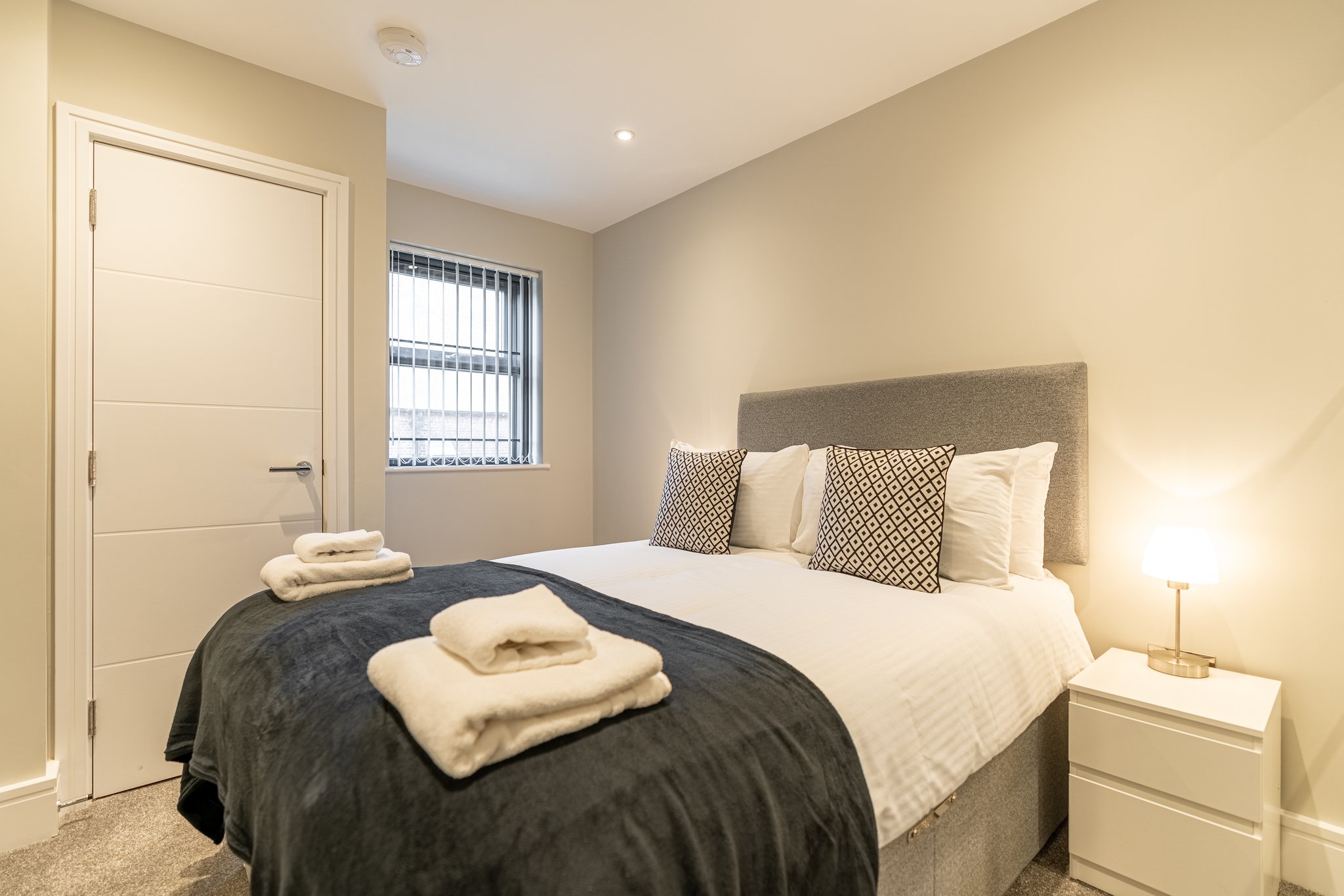 Two_Bedroom_One_Bathroom_Apartment_(1)_S