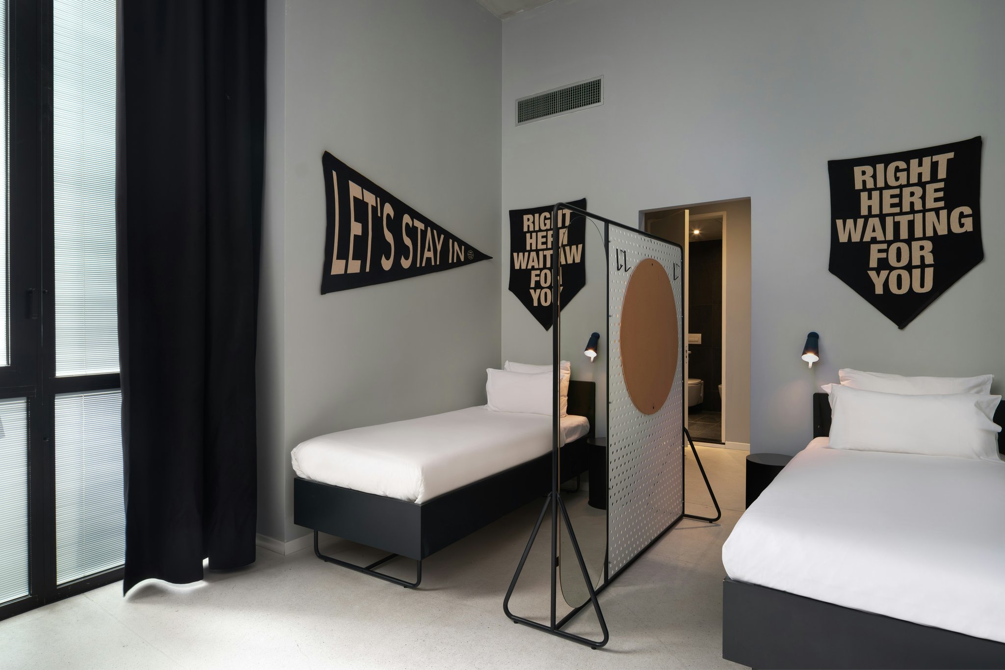 CvM5W6B4Zkem1zRbJe9mA_Executive_Twin_S