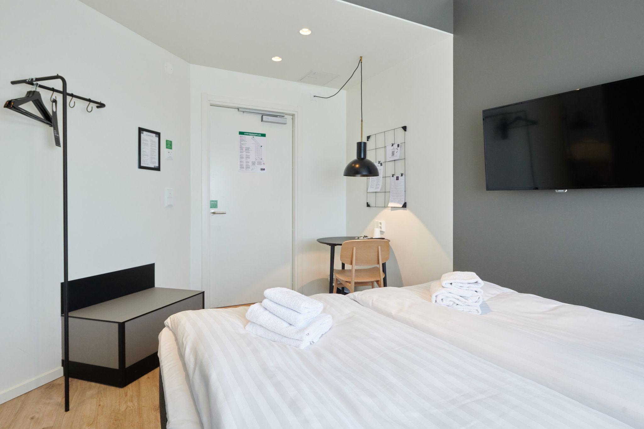 standard-twin-3-first-hotel-stockholm-north-upplands-vasb_S
