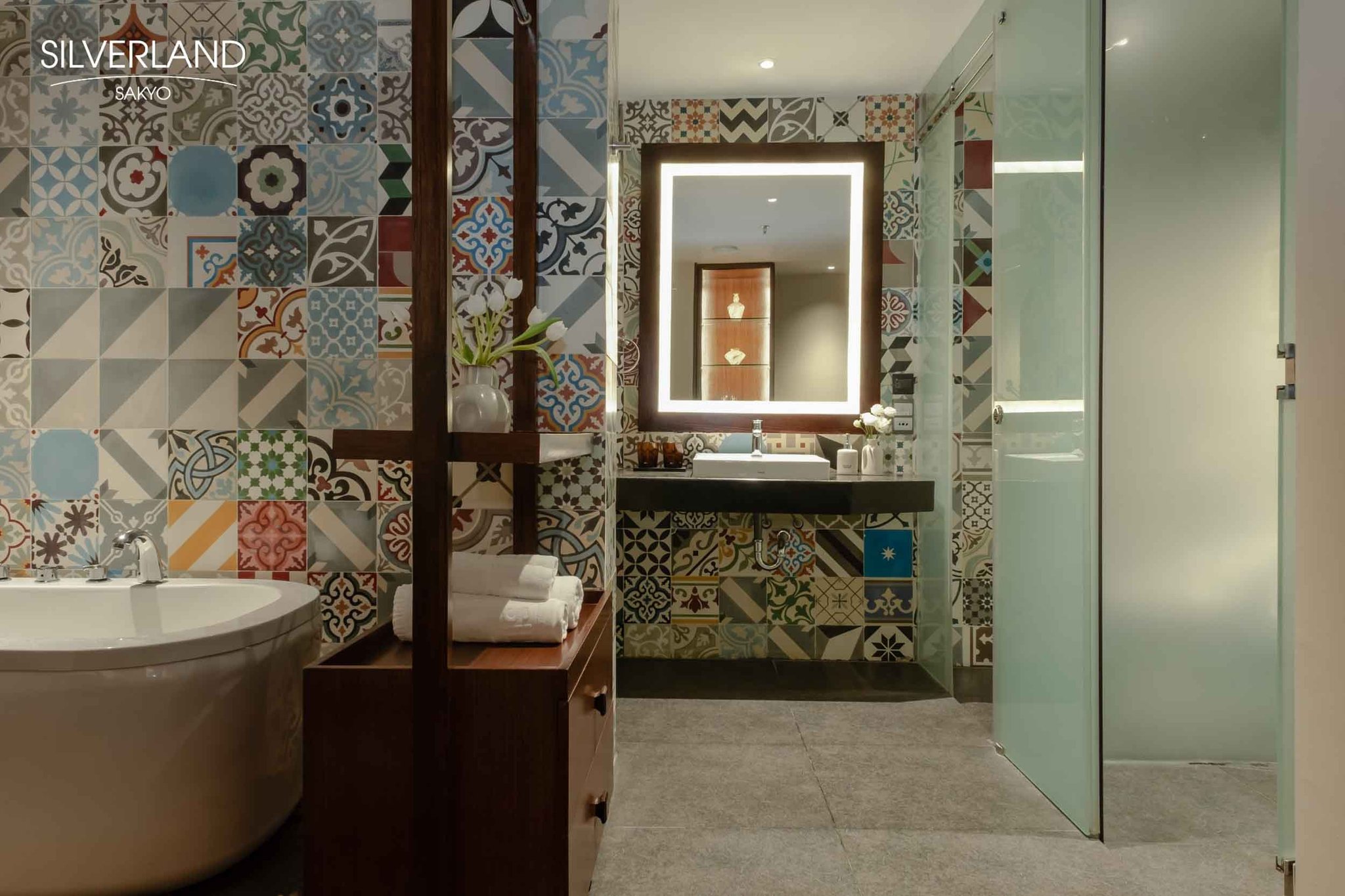 Serene_Standard_(7)_S