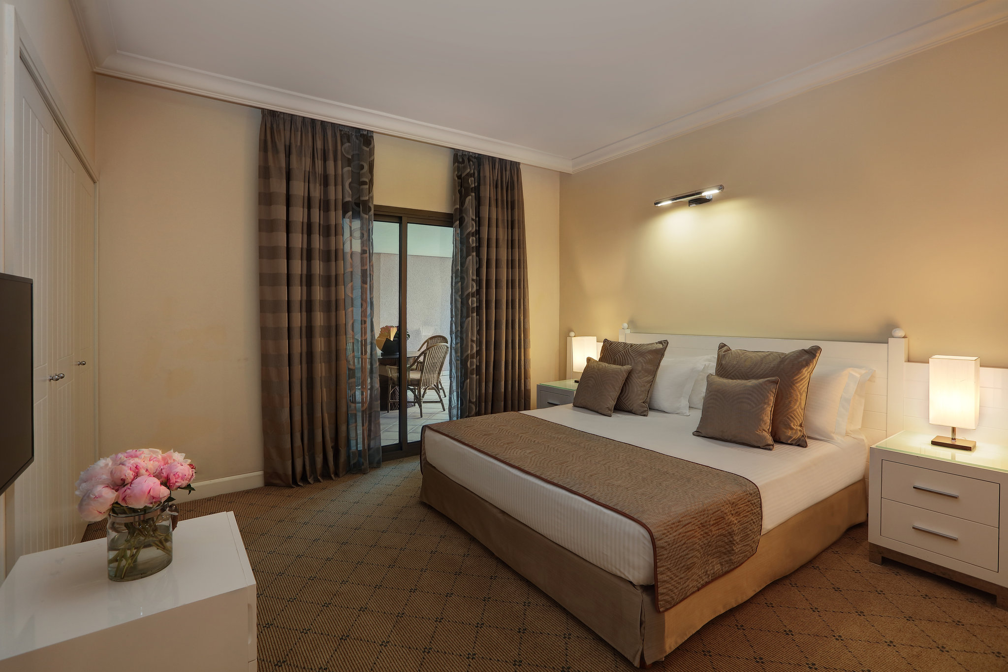 Three_Bedroom_Appartment_-3BA-bedroom2_S