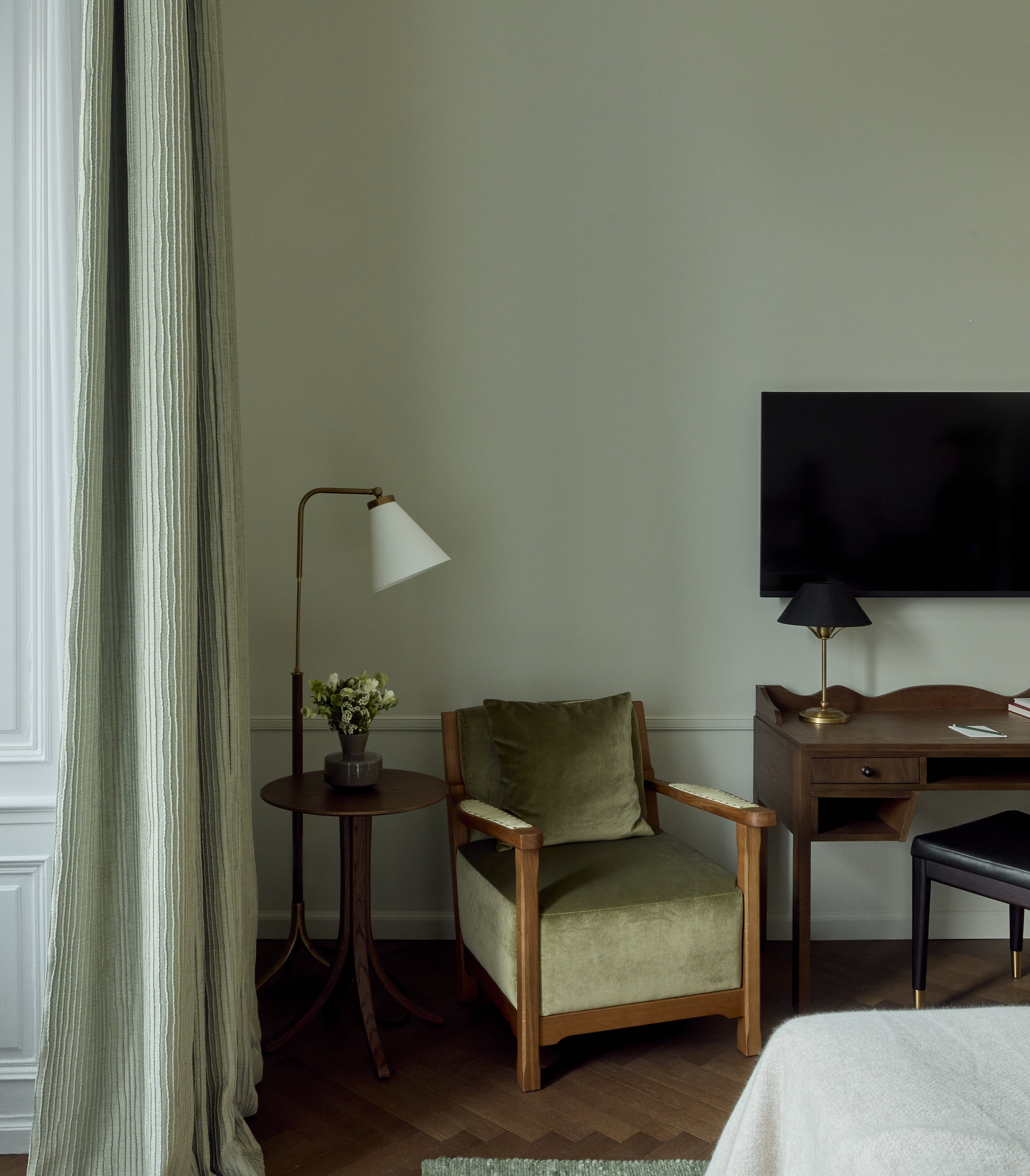 UcFKLR0uKEerdbpPRn3w_Deluxe_Room_5_S