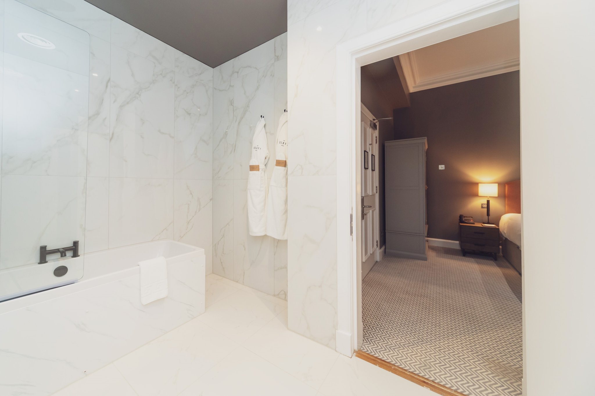 The_Scott_-_Classic_Room_ensuite_S