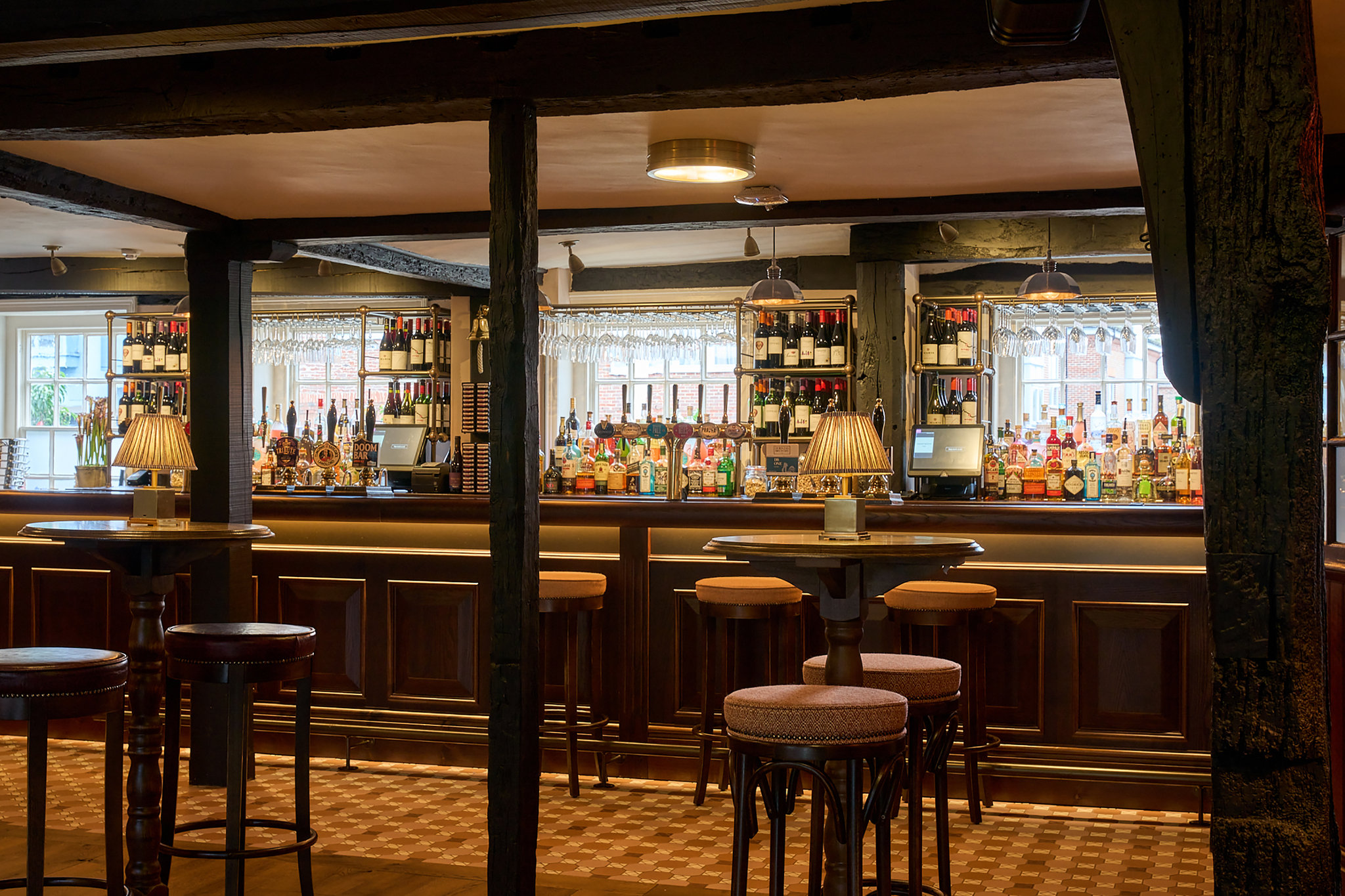 Bar_and_Restaurant4_S