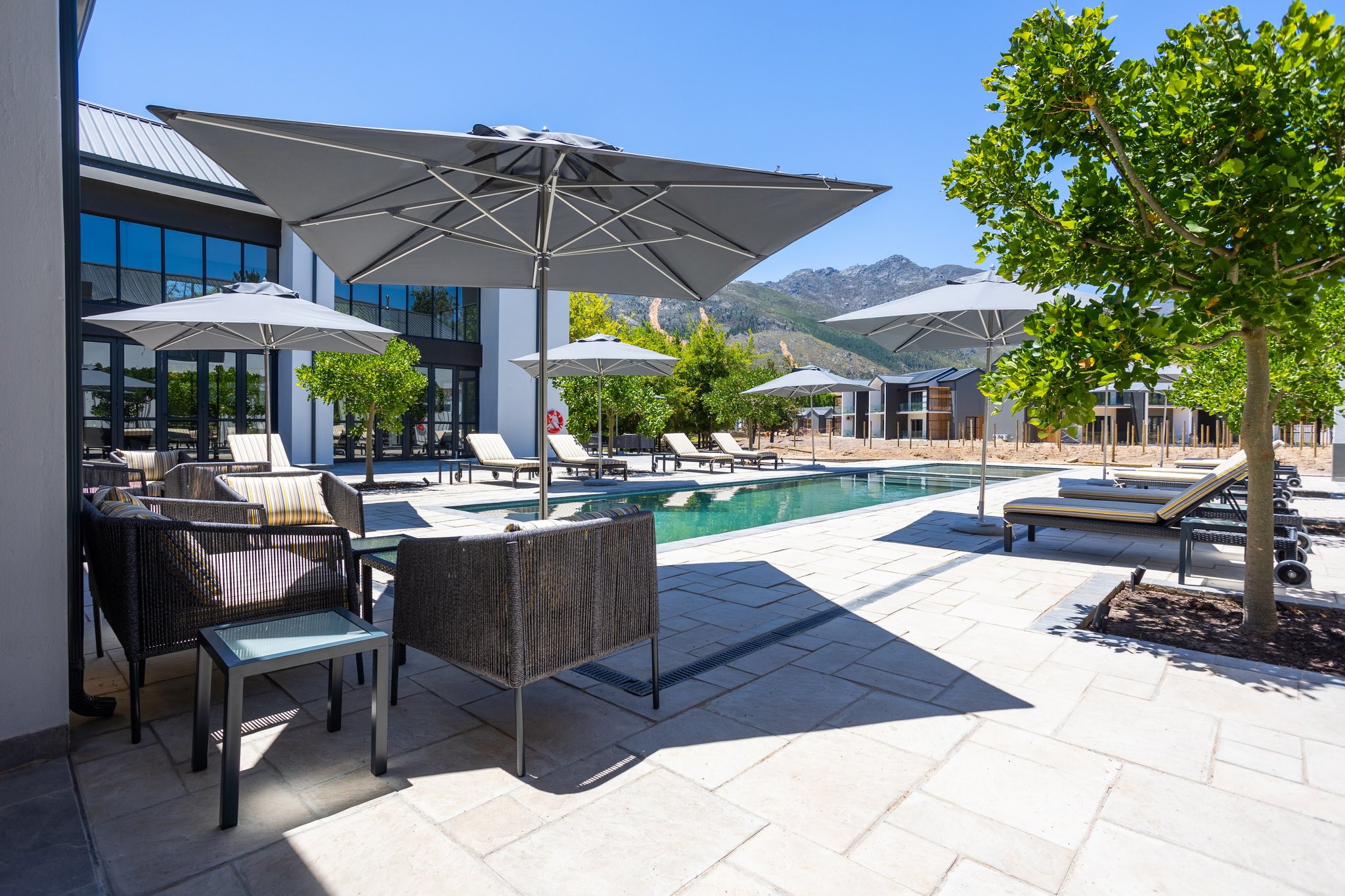 Manor_Swimming_pool_(6)_S