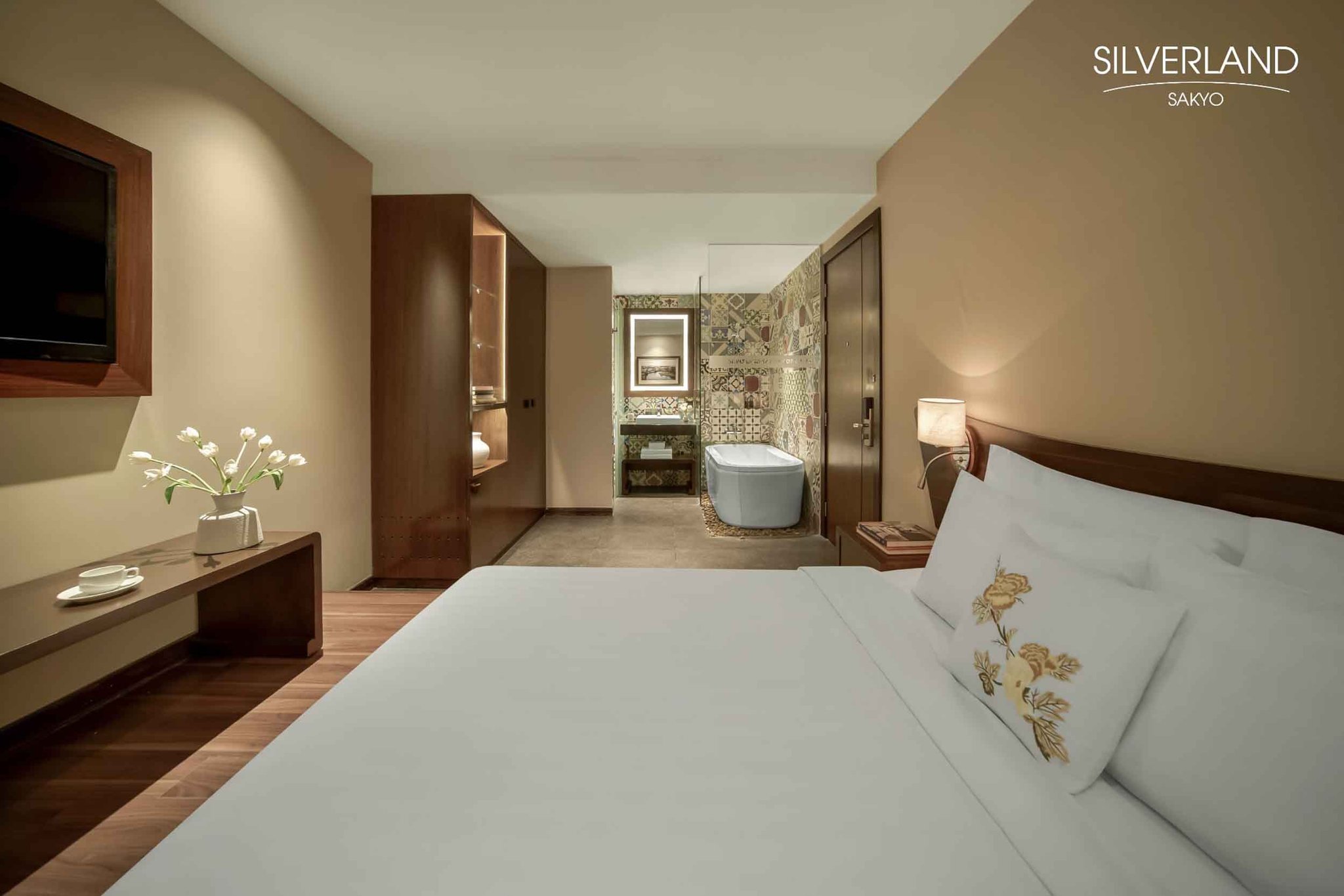 Stillness_Studio_(3)_S