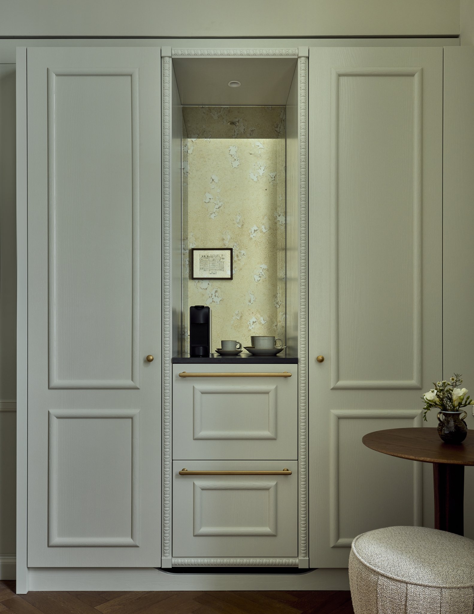 GDCh84wU2d1l131ZmIw_Superior_Room5_S