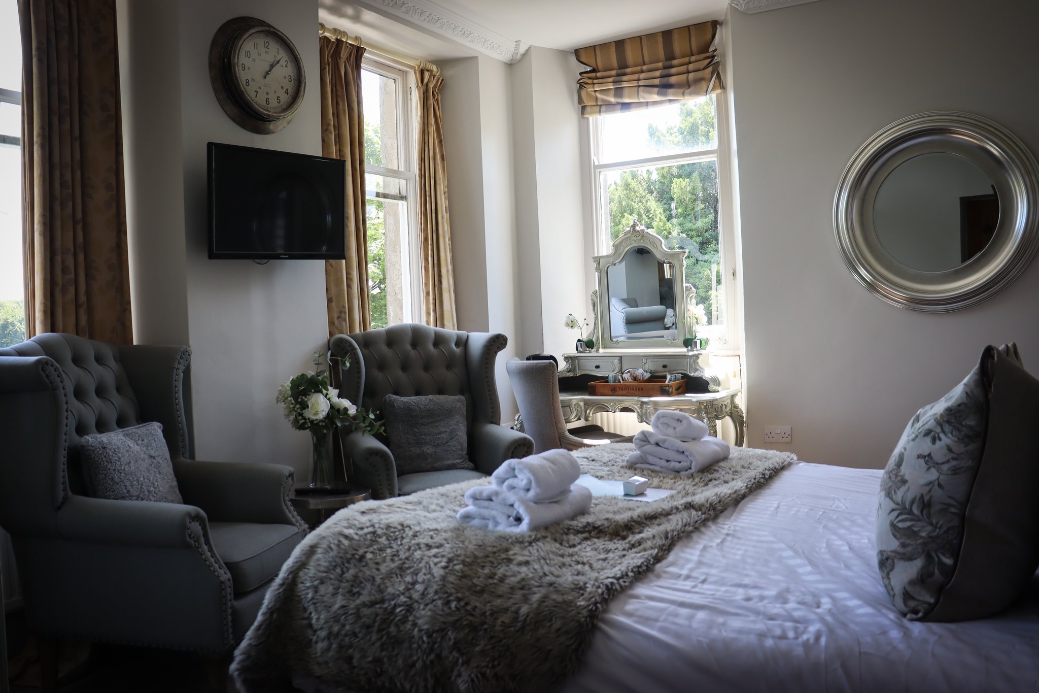 P8hbSgvvGUQPbUFQfesOg_Superior_Superking_or_Twin_Room-17_S