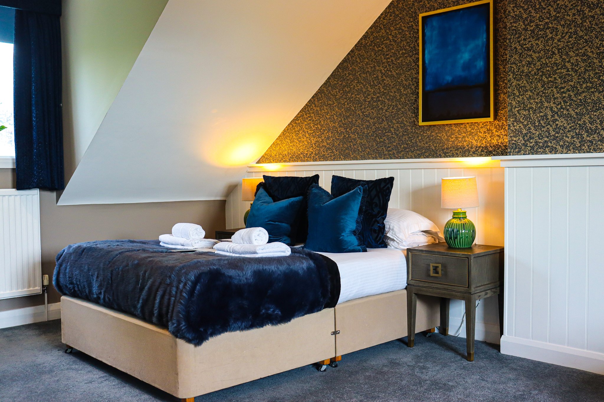 ivtDOmzXt0GdyA8zX7agQ_Room_4_Pet_Friendly_Family_Room-07_S