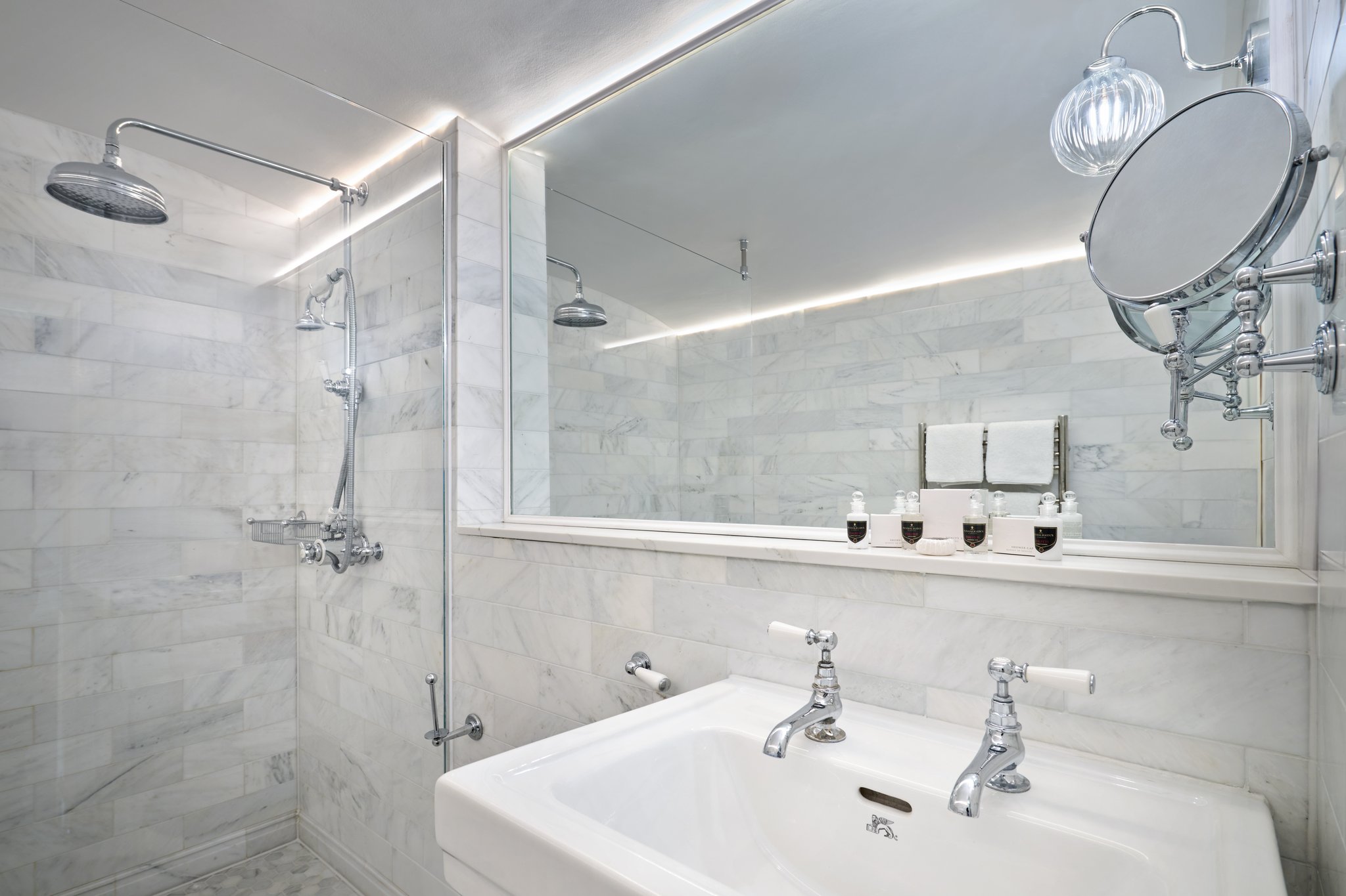 Hideaway_Suite_Bathroom2_S