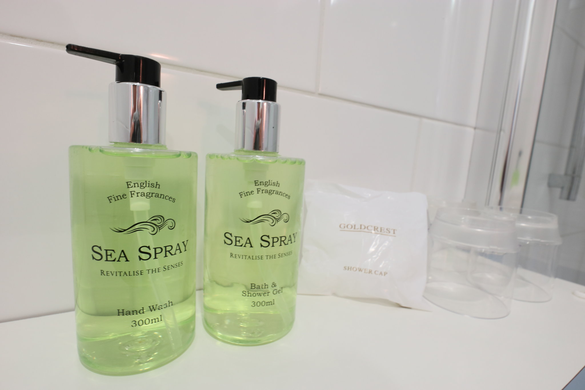 Bathroom_Amenities_S