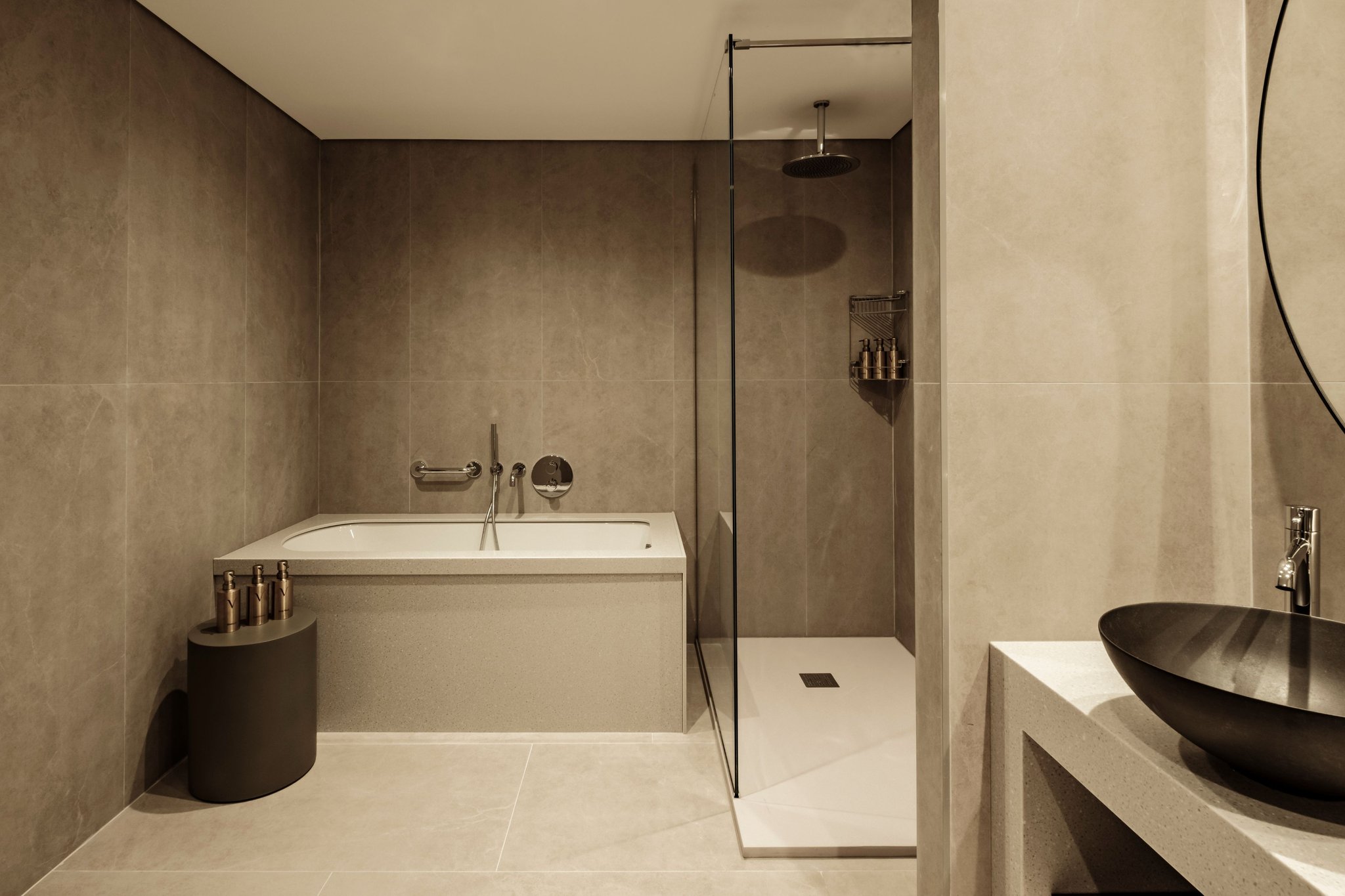 AX_The_Heights_-_Studio_Apartment_Valley_View_-_Bathroom__S