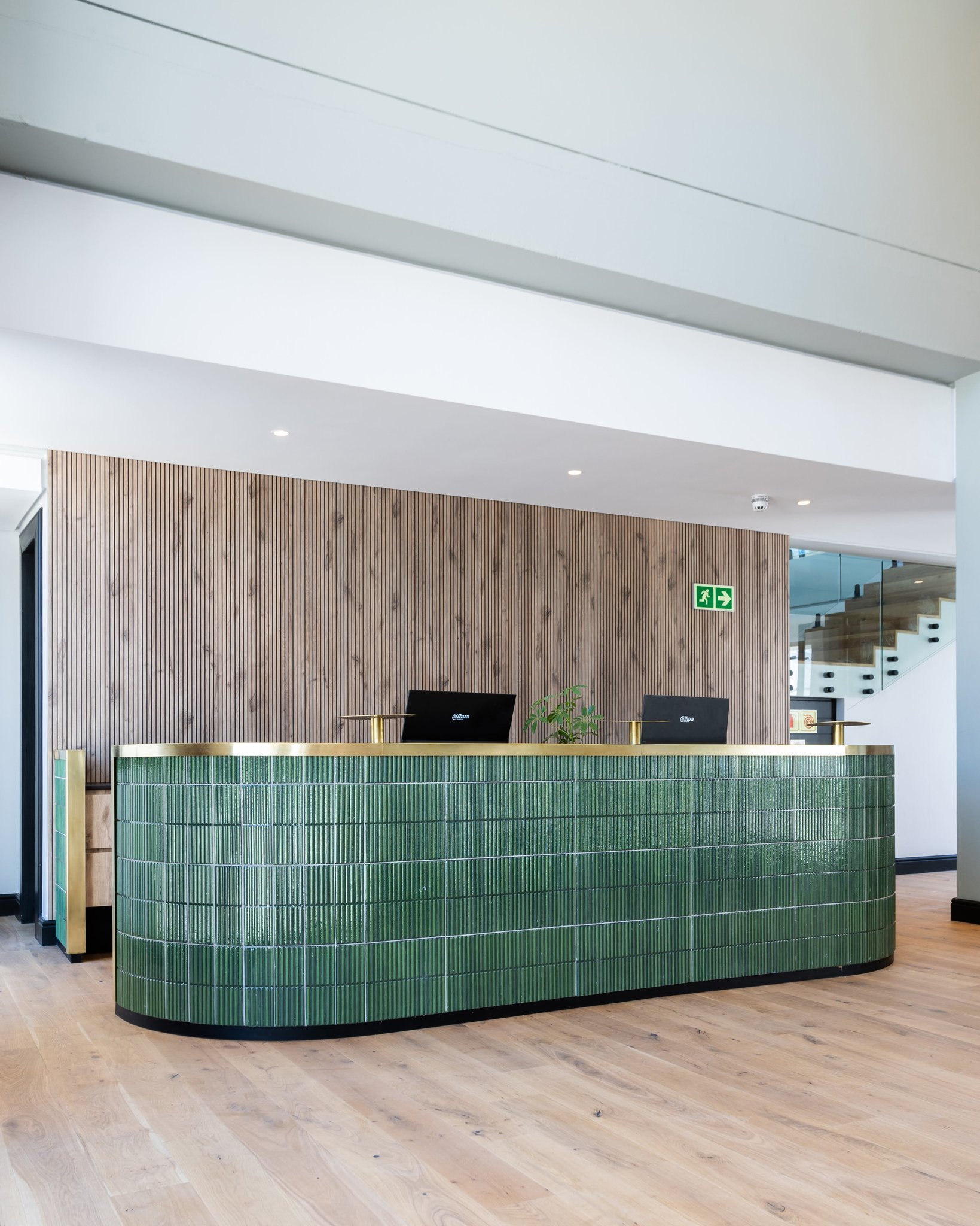 Monor_reception_lobby_(3)_S