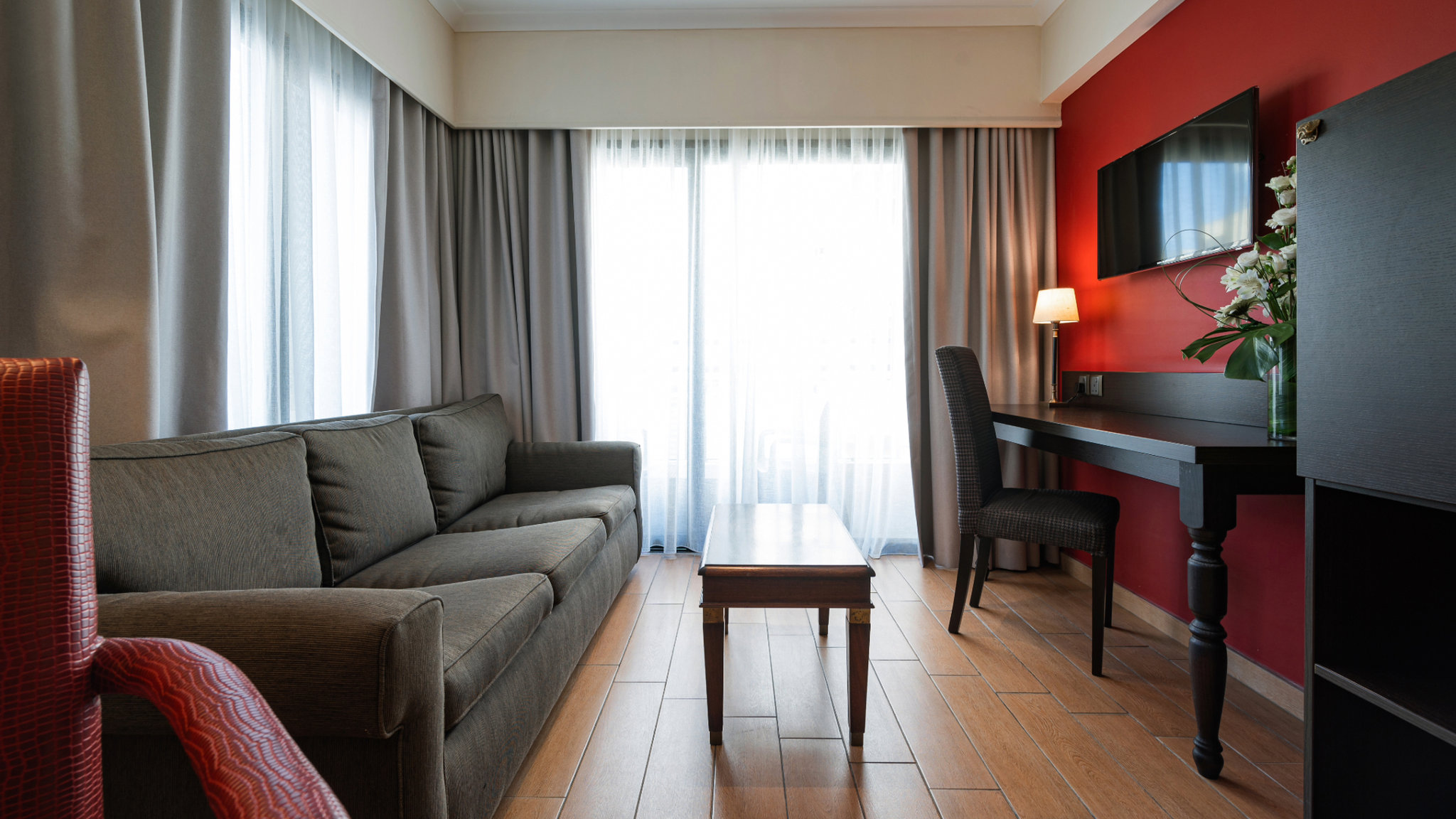 AX_The_Victoria_Hotel_-_Junior_Suite_(4)_S