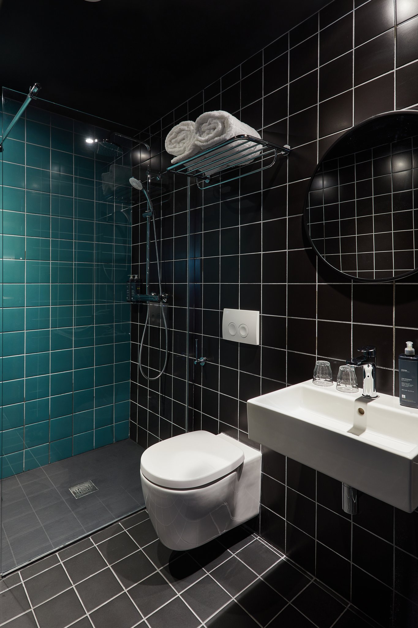 Executive_King_Bathroom_S