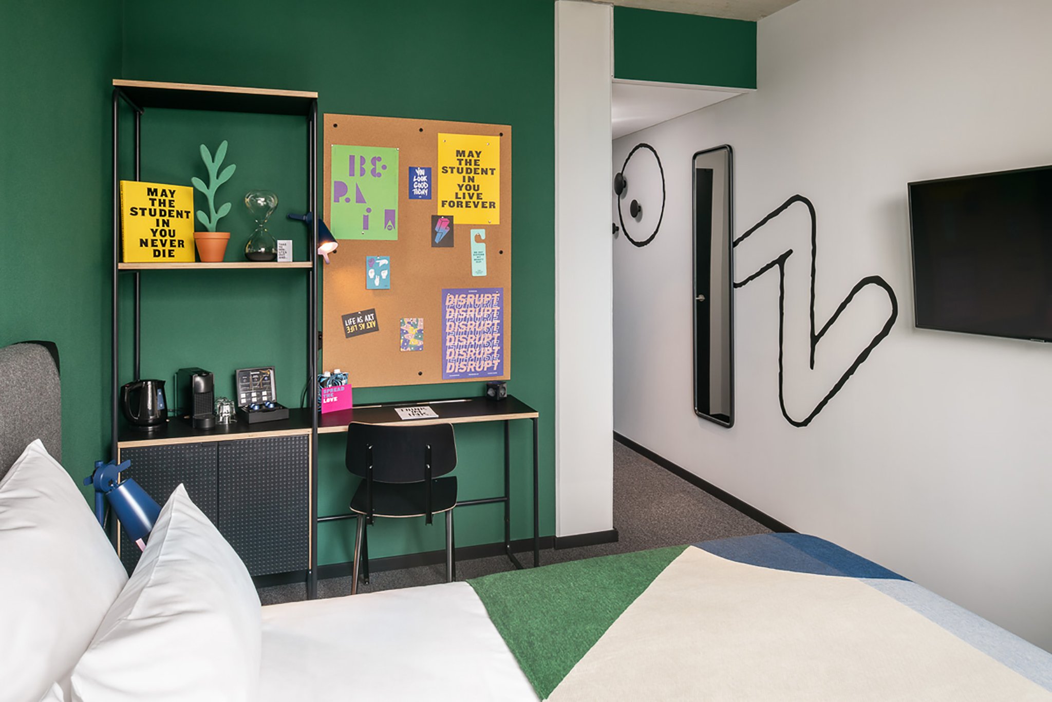 Executive_Queen_A1Q_S