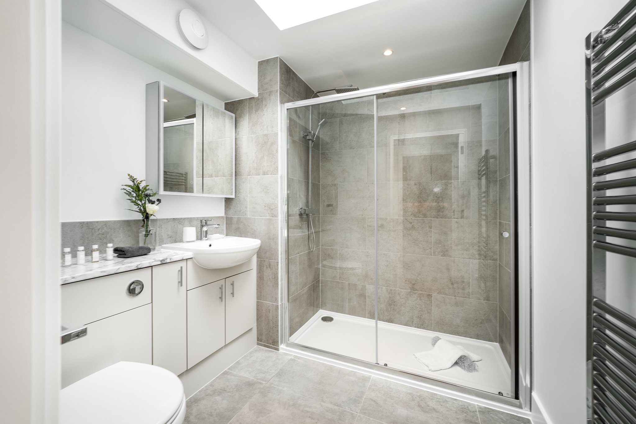 Two_Bedroom_apartment-Bathroom_(2)_S