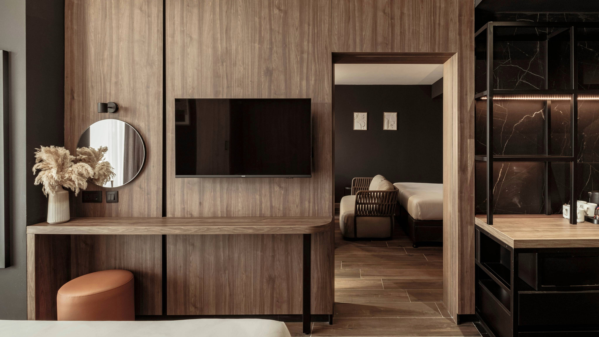 AX_ODYCY_-_Rooms_-_Deluxe_Family_Room_Land_View_(4)_S