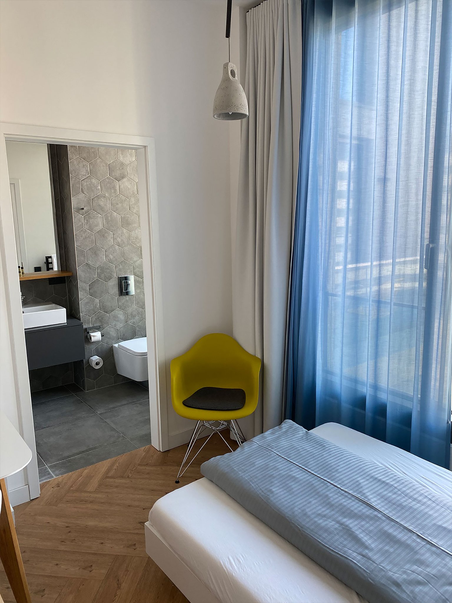 Standard-single-04_S