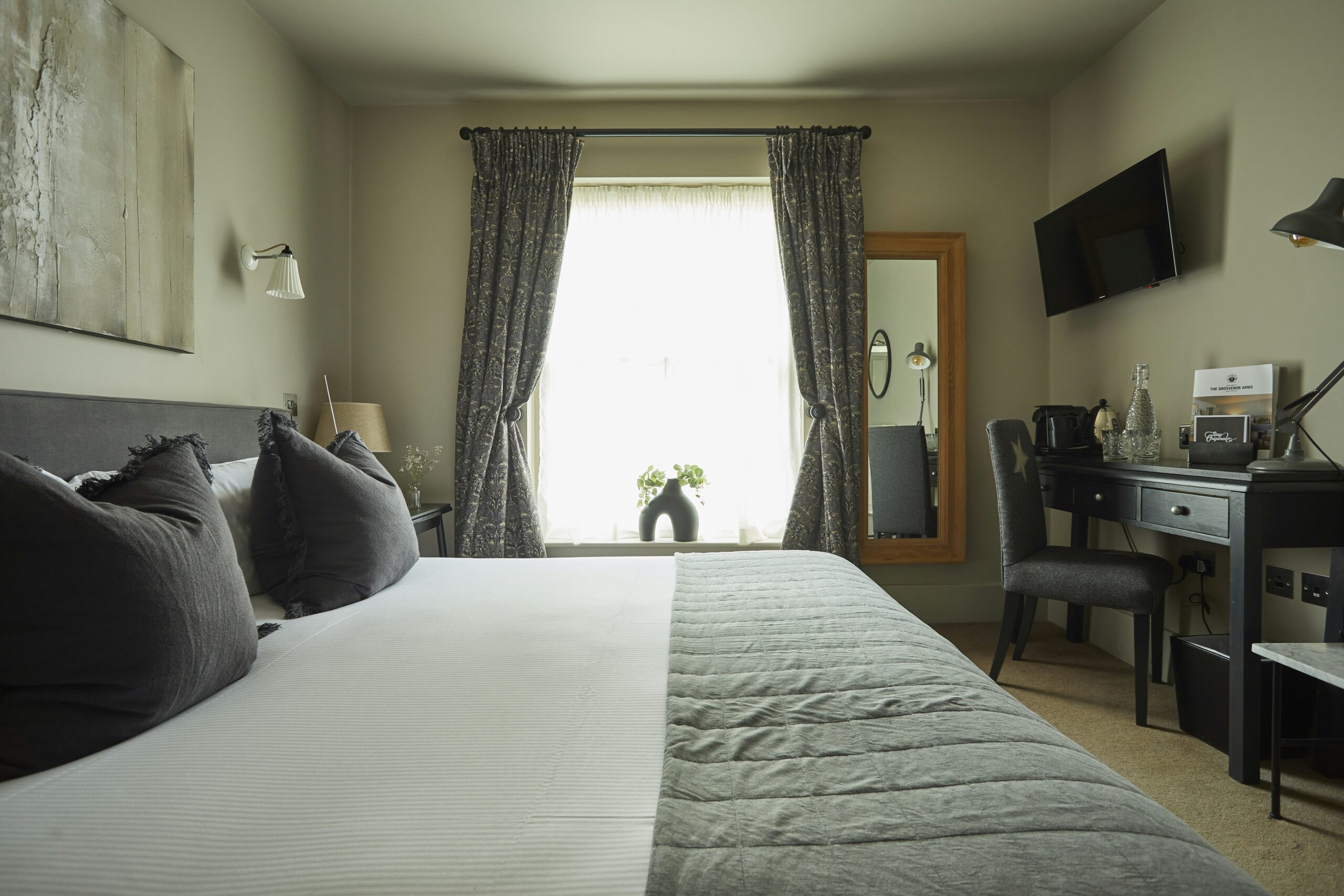 Grosvenor Shaftesbury Jan 2023, hotel, bar restaurant, Dorset