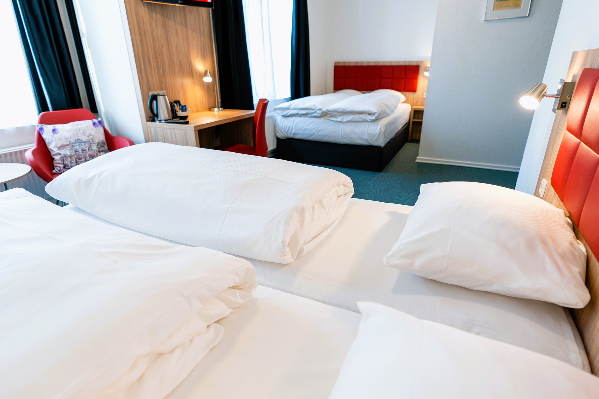family-room-prinsen-hotel-first-partner-aalborg-A7406892__S