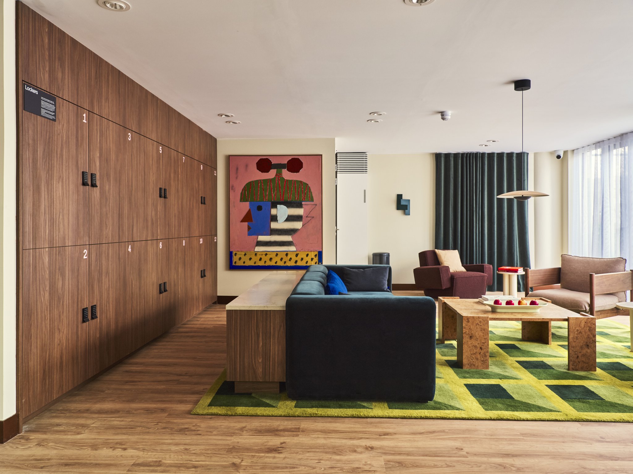 O57dI3FGHEe0evRbW4L91g_Lobby_S