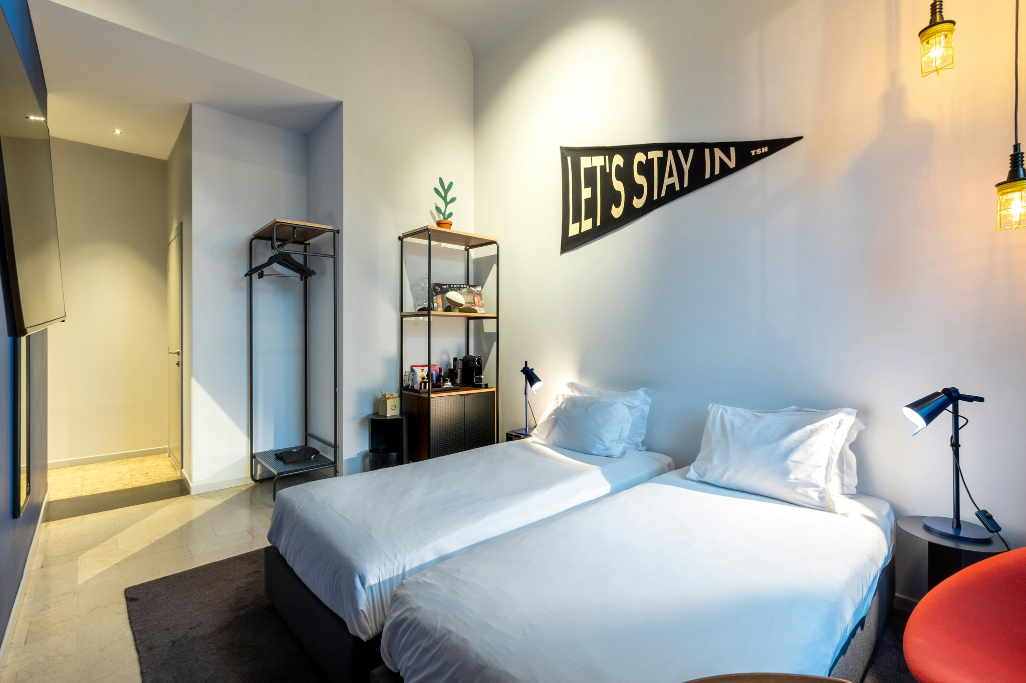 HnvGyKsVk29YvOrIEk6kw_Double_or_Twin_1_S