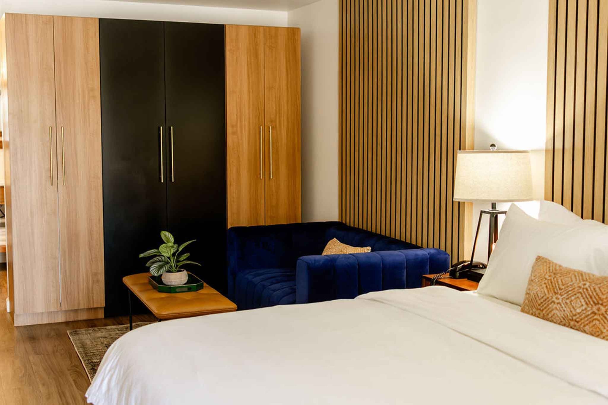 Queen_Mini_Suite-07_S