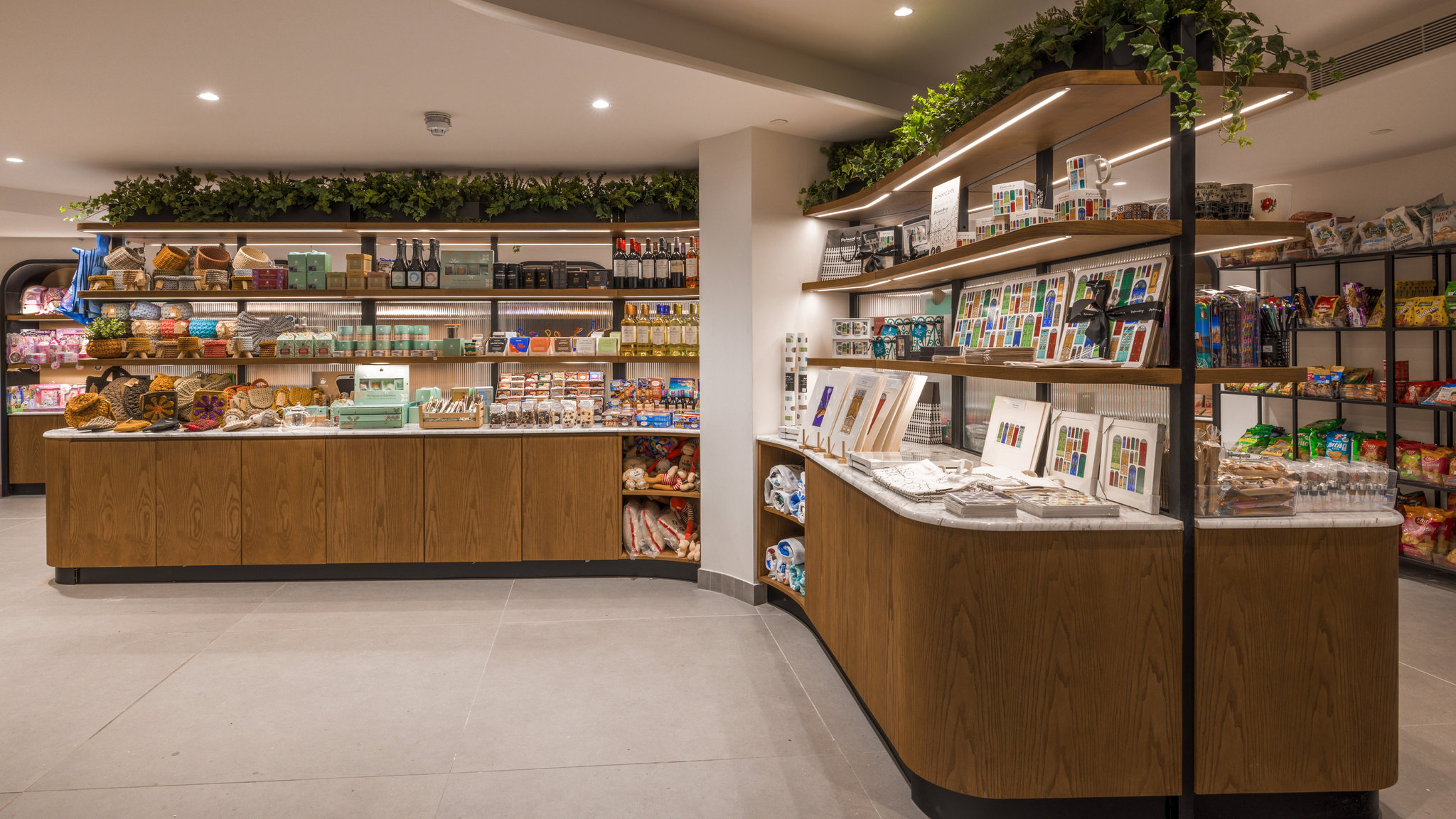 AX_ODYCY_-_Facilities_-_Gift_Shop_(2)_S