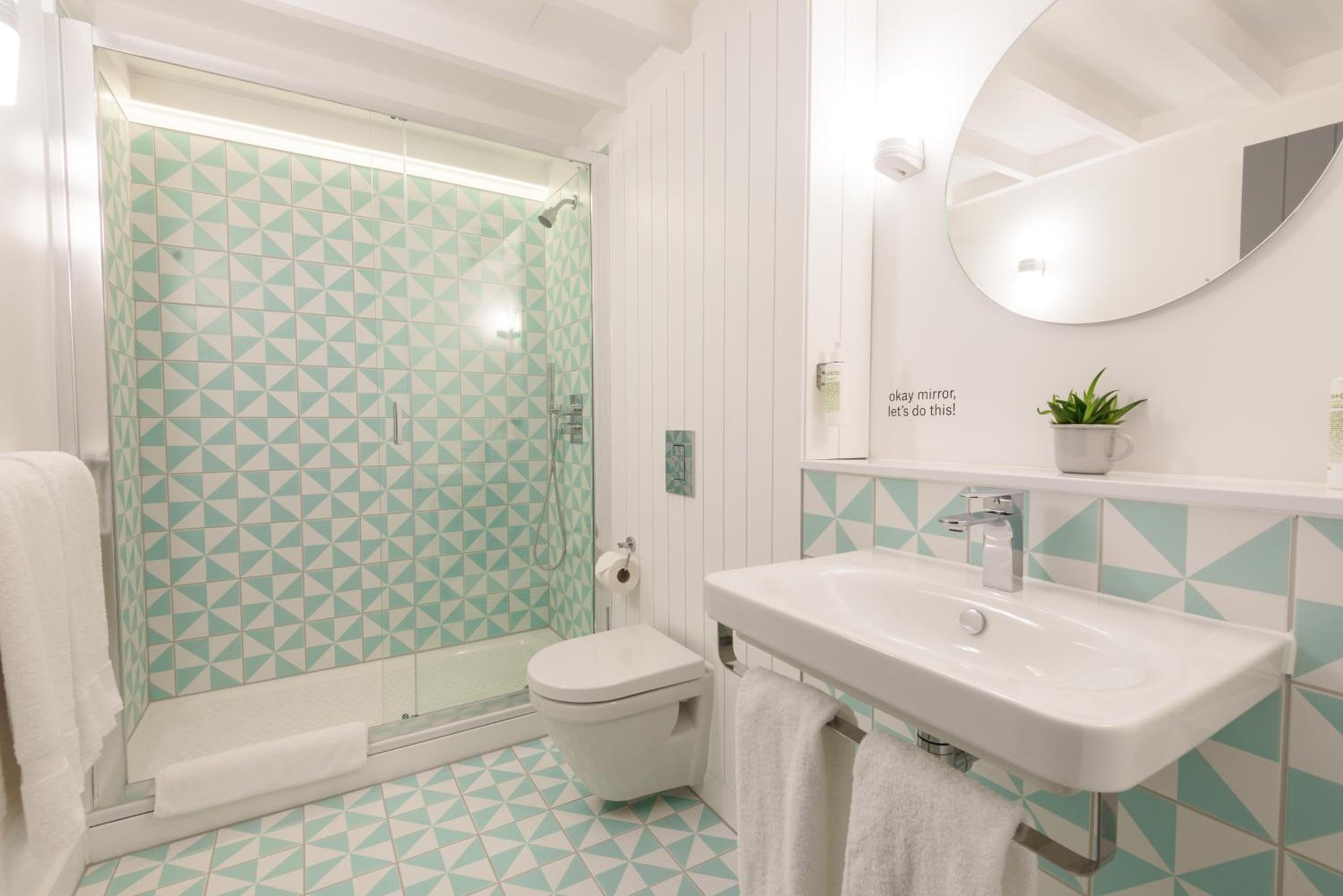 Lounge_Loft-Master_Loft_Bathroom_S