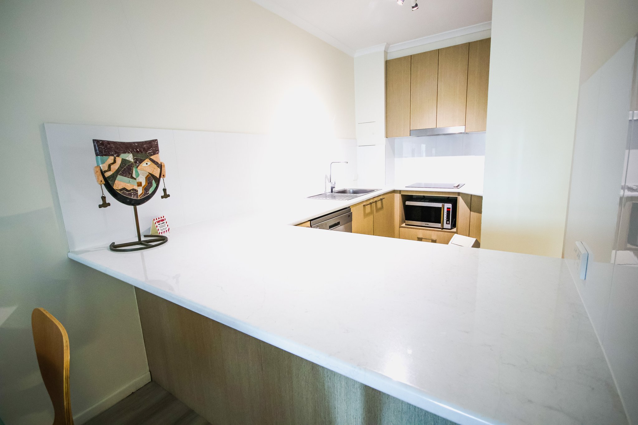 C0kw4DyRUUycocWtu2Bv6w_Kitchen_-_612_S