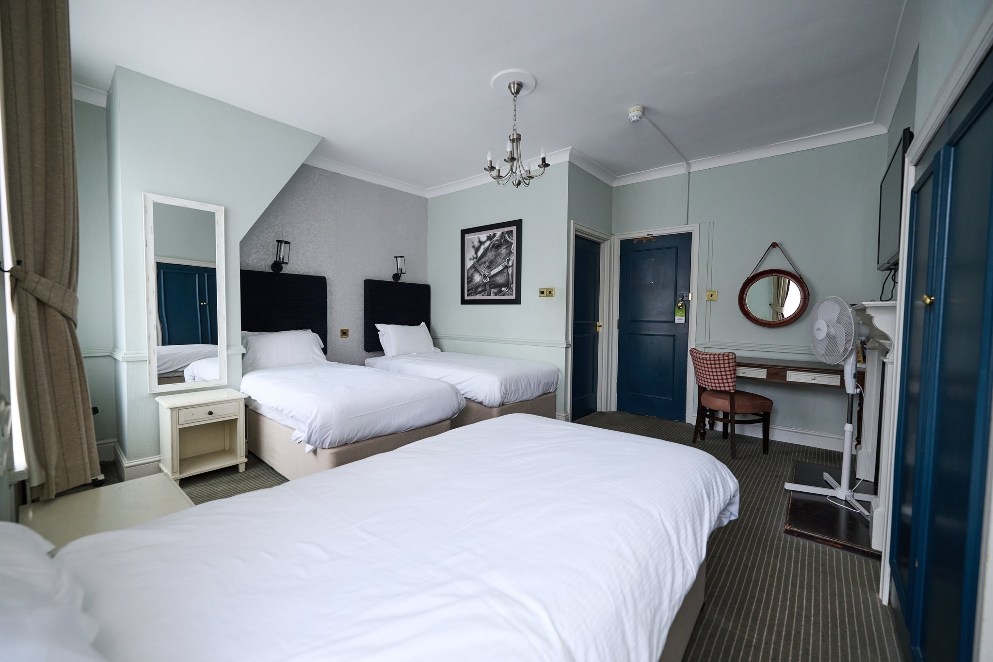 aeJTsOa0eedMRJGMfiwA_Triple2_S