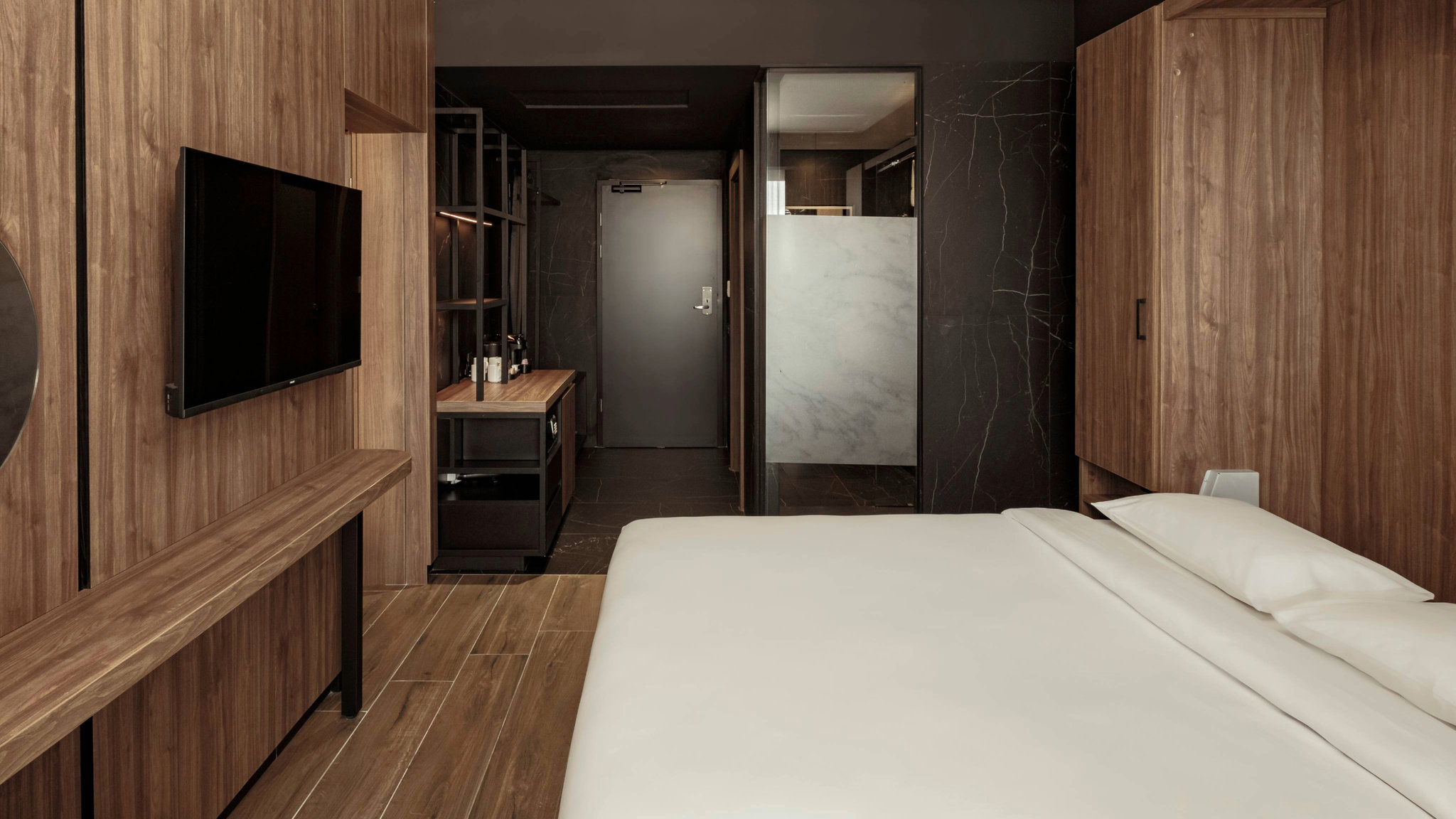 AX_ODYCY_-_Rooms_-_Deluxe_Family_Room_Land_View_(7)_S