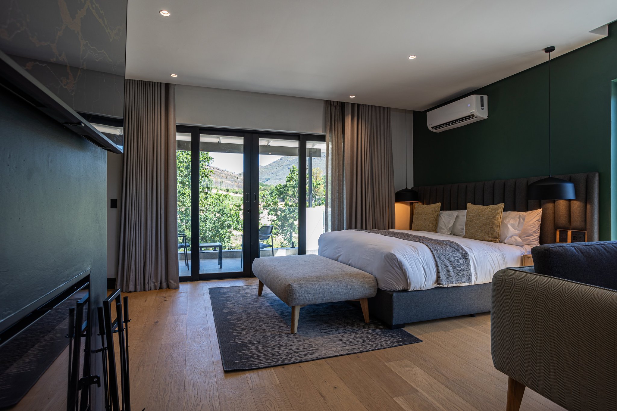 Executive_room_(25)_S