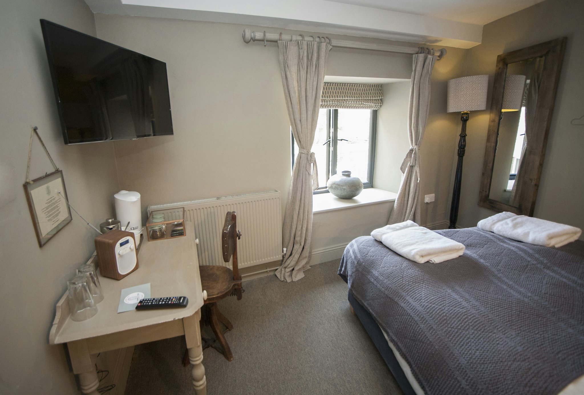 umzMSbtwOkKbYjR7IUa0A_SmallDouble101_2_S