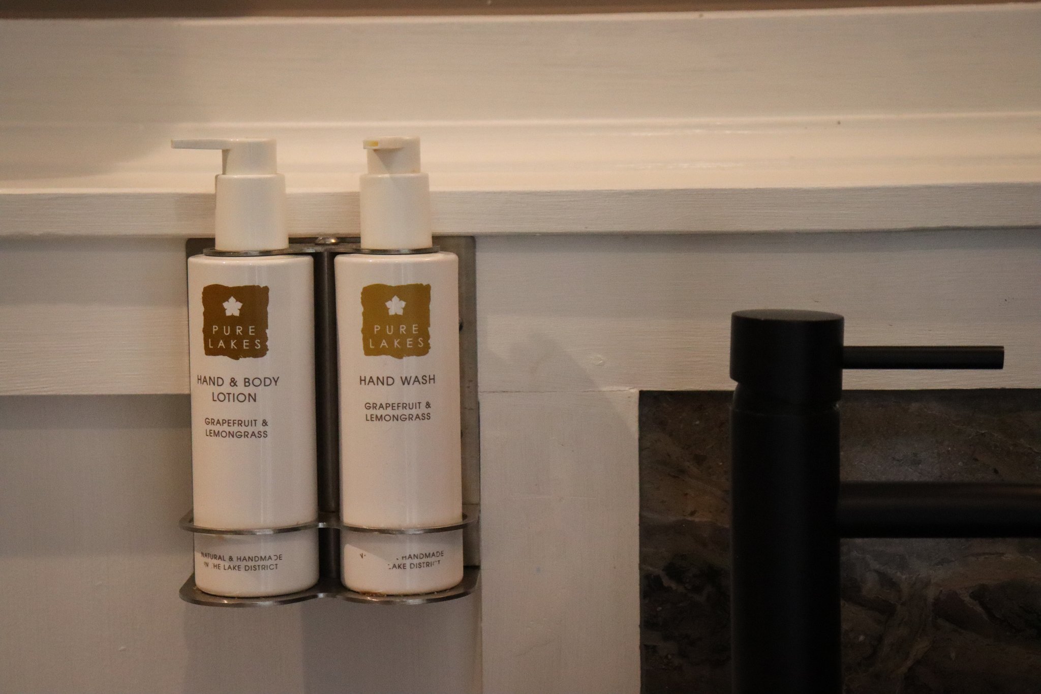 0iFPfq0euESxtK9XEgTb5g_Room_4_Pet_Friendly_Family_Room-19_S