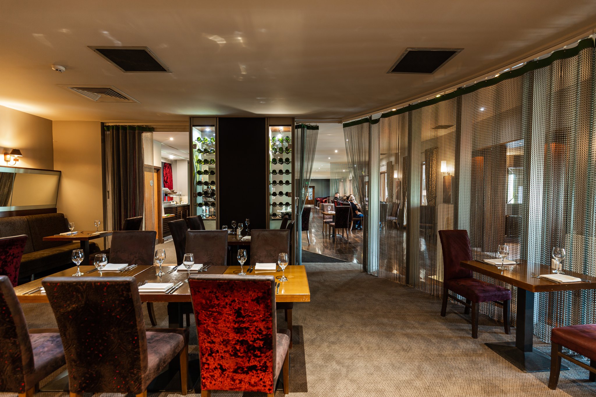 Chainmail_Restaurant2_S