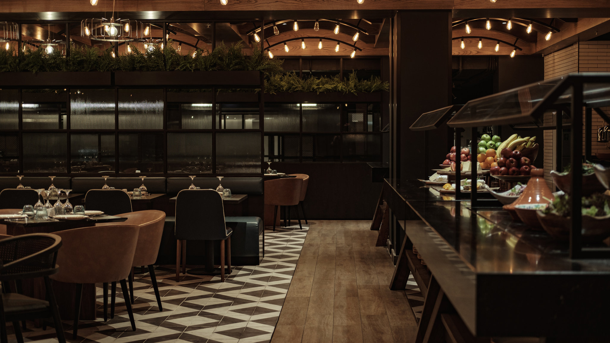 AX_ODYCY_-_Dining_-_Keel_(1)_S