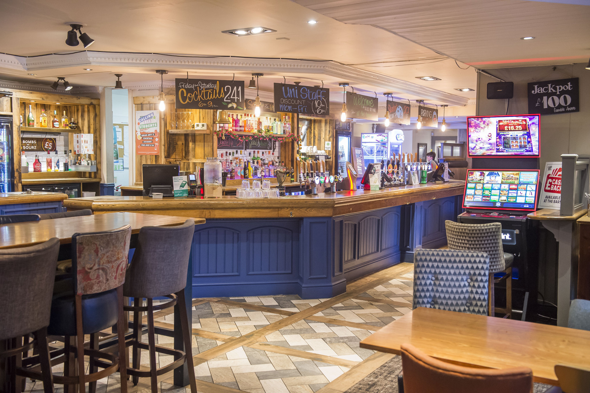 6832_DB_FG_OldGreyMare_Hull_Venue_Interior_2024_026_S