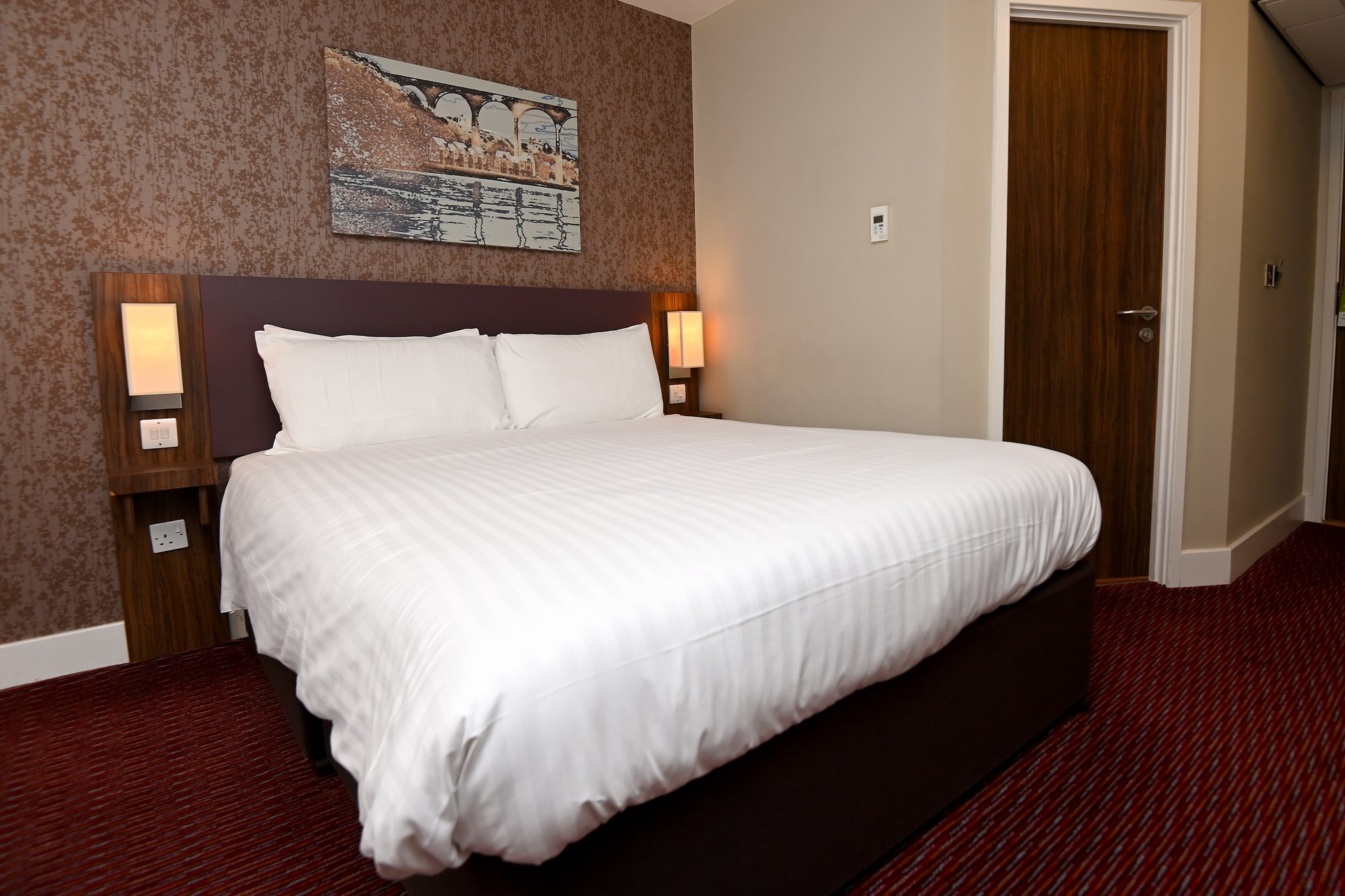 dwas25LLF0iscCuD33WWig_Double_Room_3_S