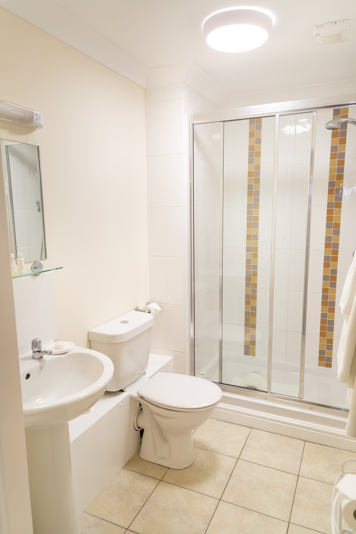 One_Bedroom_Apartment_(18)_S