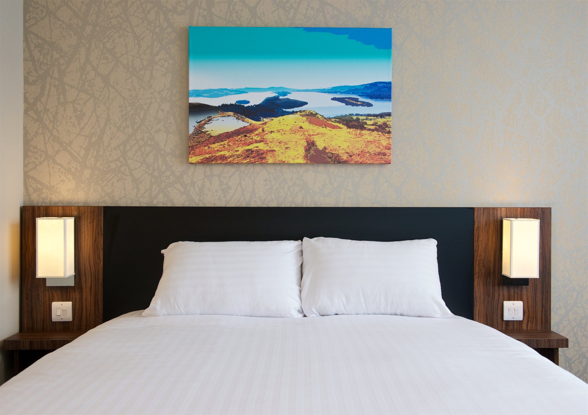 Ly9Ou5NdzUyNpINTtZMAGA_Family_2_S