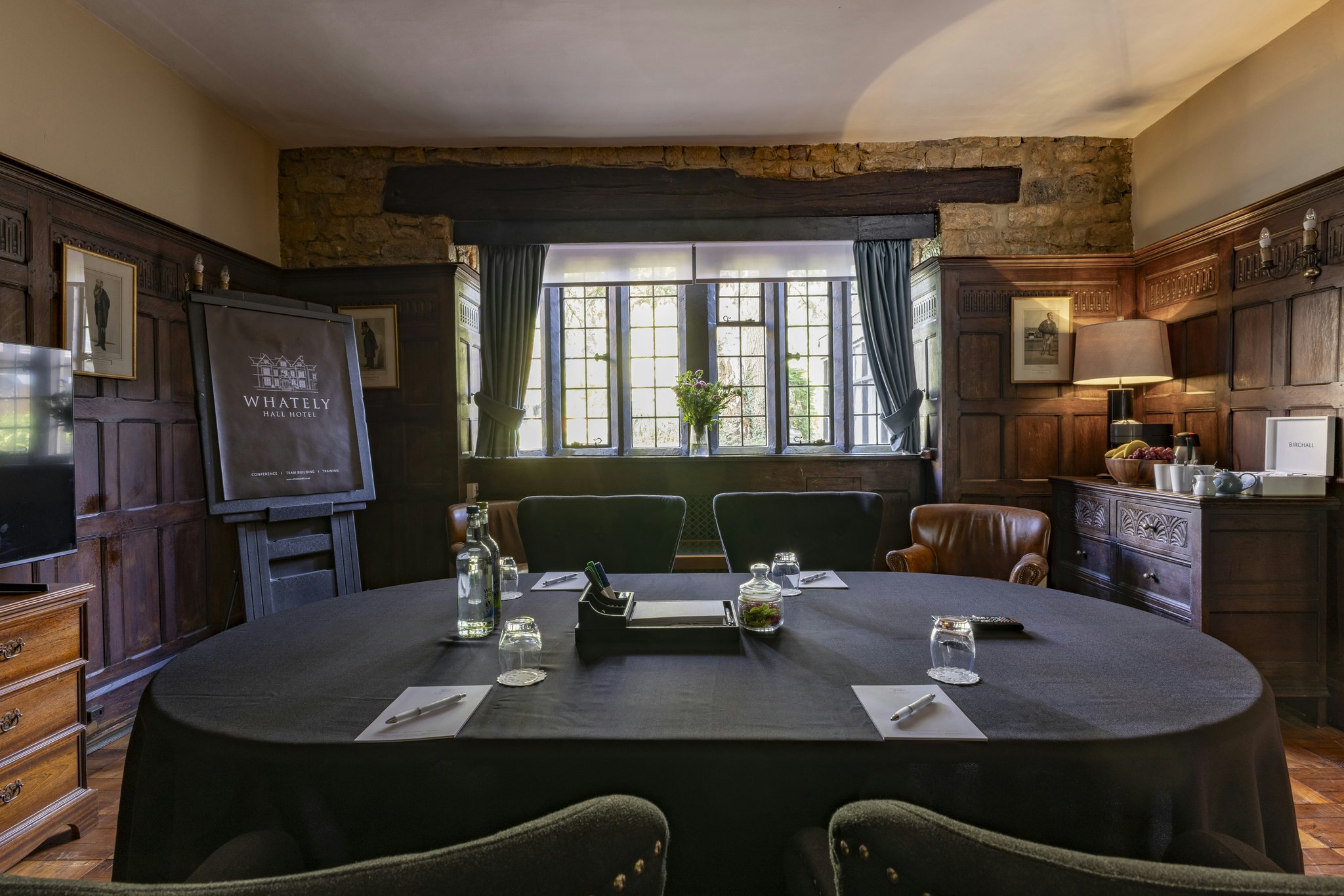 YB5ZedWvbkuOHXn1NDzzA_Blanchard_Meeting_Room_(1)_S