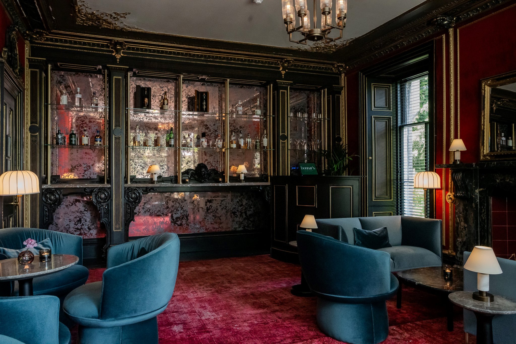 JYWGYIlPU0WuLXphU7rcQ_Velvet_Lounge_3_S